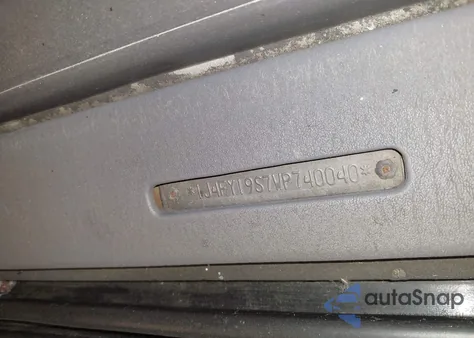 1998 Jeep Wrangler Sport z USA, uszkodzony, nr VIN 1J4FY19S7WP740040